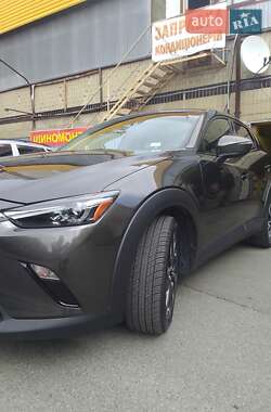 Внедорожник / Кроссовер Mazda CX-3 2018 в 