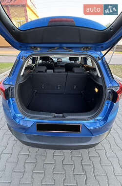 Внедорожник / Кроссовер Mazda CX-3 2016 в 
