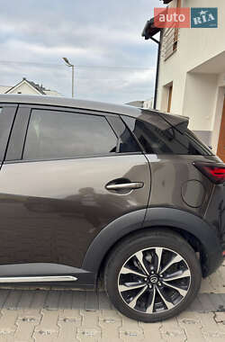 Позашляховик / Кросовер Mazda CX-3 2018 в 
