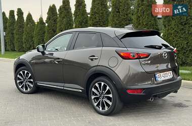 Позашляховик / Кросовер Mazda CX-3 2018 в  фото 38 Позашляховик / Кросовер Mazda CX-3 2018 в