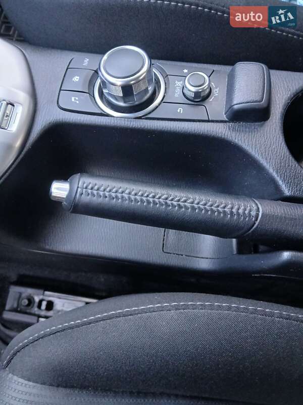 Внедорожник / Кроссовер Mazda CX-3 2016 в Черновцах