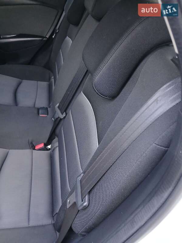 Внедорожник / Кроссовер Mazda CX-3 2016 в Черновцах