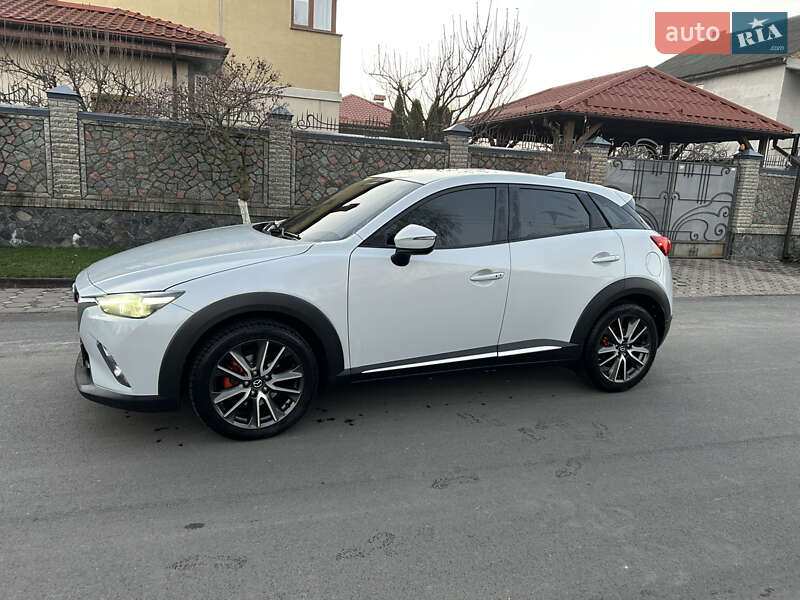 Внедорожник / Кроссовер Mazda CX-3 2015 в Киеве