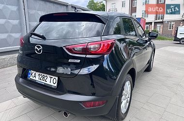 Внедорожник / Кроссовер Mazda CX-3 2015 в Киеве