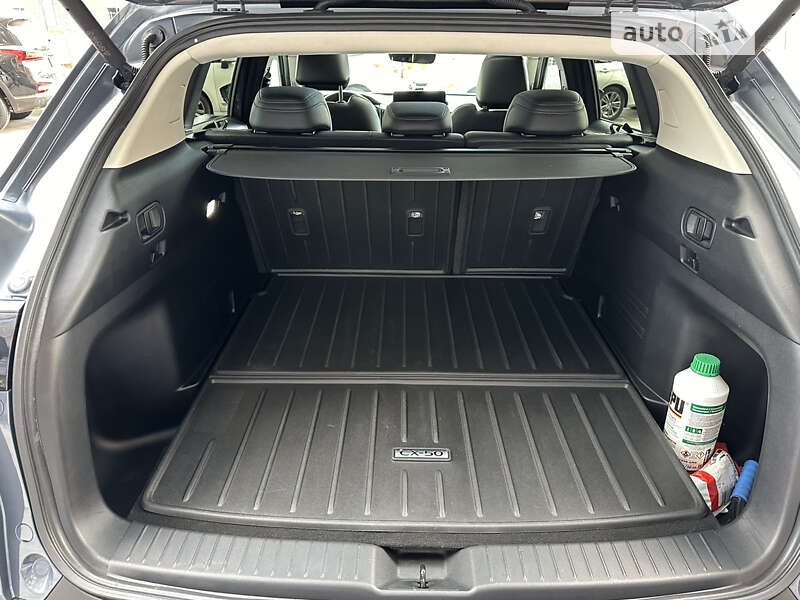 Внедорожник / Кроссовер Mazda CX-50 2022 в Киеве