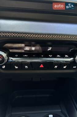 Позашляховик / Кросовер Mazda CX-50 2022 в  фото 25 Позашляховик / Кросовер Mazda CX-50 2022 в