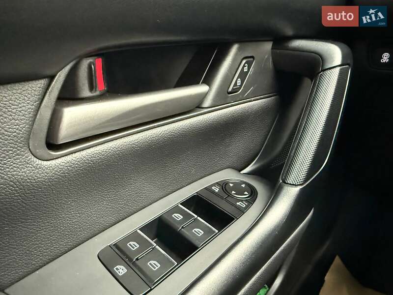 Позашляховик / Кросовер Mazda CX-50 2023 в Дніпрі
