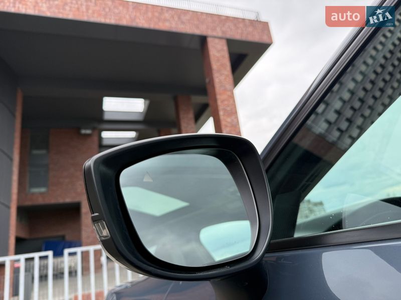 Внедорожник / Кроссовер Mazda CX-50 2023 в Днепре фото 43 Внедорожник / Кроссовер Mazda CX-50 2023 в Днепре