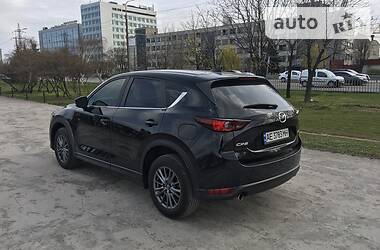 Позашляховик / Кросовер Mazda CX-5 2017 в 