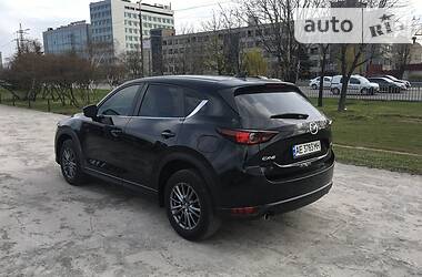 Позашляховик / Кросовер Mazda CX-5 2017 в 