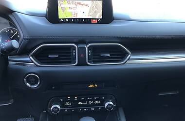 Позашляховик / Кросовер Mazda CX-5 2018 в 
