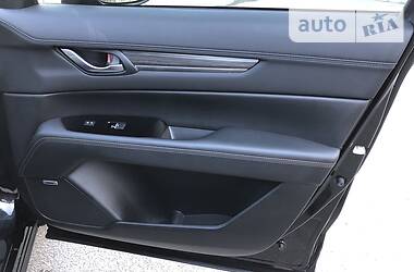 Позашляховик / Кросовер Mazda CX-5 2018 в 