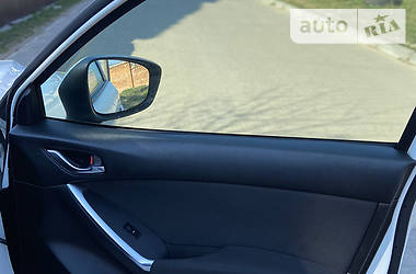 Позашляховик / Кросовер Mazda CX-5 2012 в 