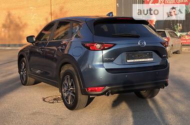 Позашляховик / Кросовер Mazda CX-5 2018 в 