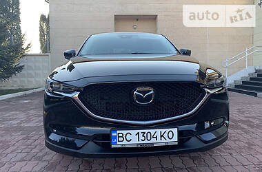Позашляховик / Кросовер Mazda CX-5 2018 в 