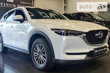 Позашляховик / Кросовер Mazda CX-5 2018 в 