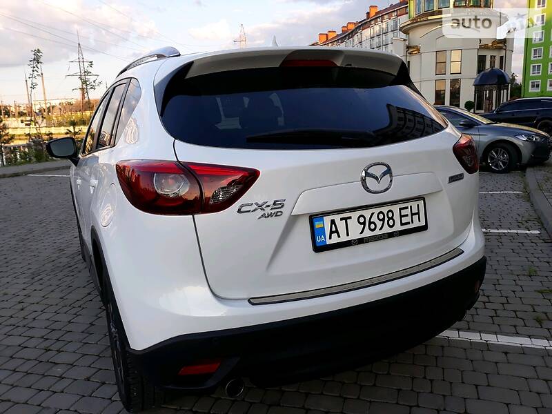 Позашляховик / Кросовер Mazda CX-5 2015 в Івано-Франківську