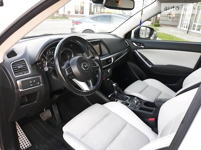 Позашляховик / Кросовер Mazda CX-5 2015 в Івано-Франківську