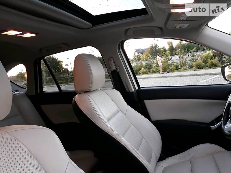 Позашляховик / Кросовер Mazda CX-5 2015 в Івано-Франківську