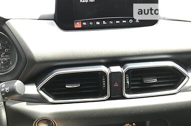 Позашляховик / Кросовер Mazda CX-5 2018 в 