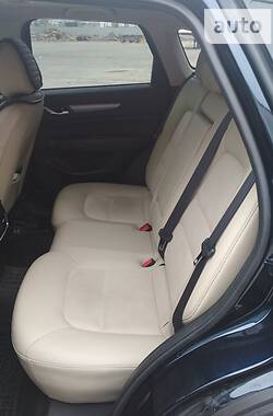 Внедорожник / Кроссовер Mazda CX-5 2017 в 