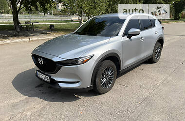 Позашляховик / Кросовер Mazda CX-5 2019 в 