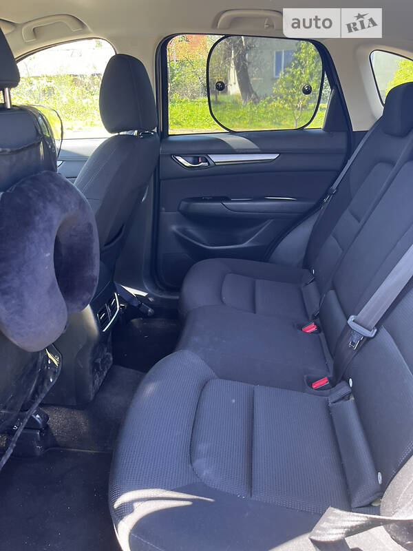 Позашляховик / Кросовер Mazda CX-5 2018 в 