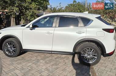 Внедорожник / Кроссовер Mazda CX-5 2018 в 