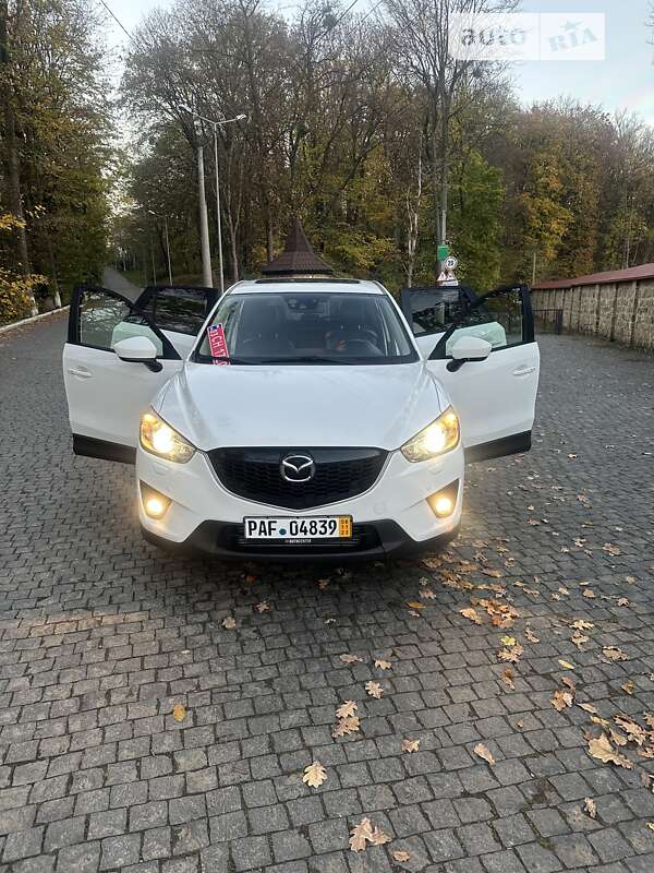 Внедорожник / Кроссовер Mazda CX-5 2014 в Черновцах