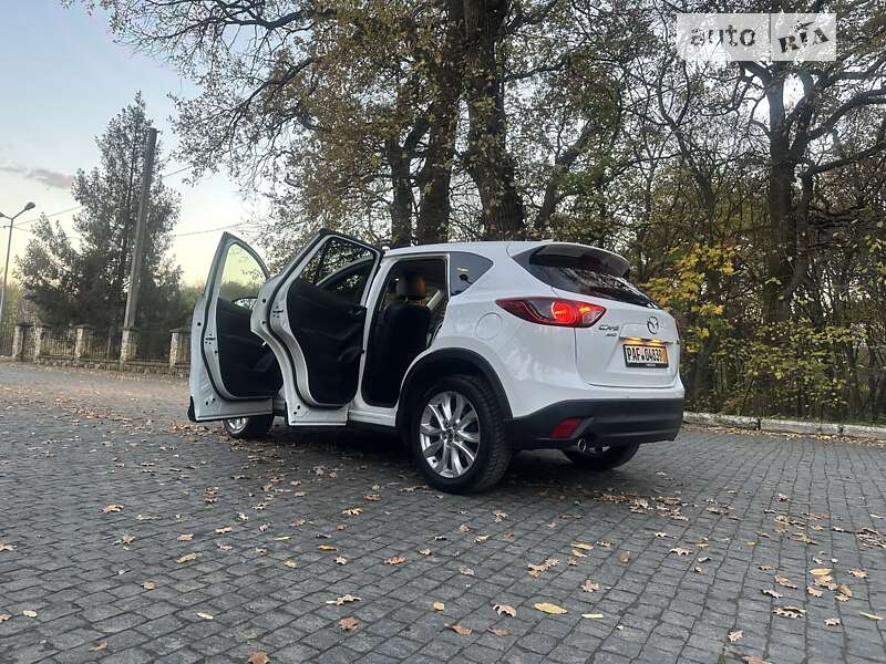 Внедорожник / Кроссовер Mazda CX-5 2014 в Черновцах