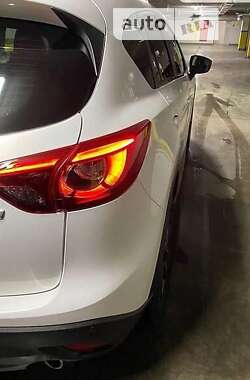Позашляховик / Кросовер Mazda CX-5 2015 в 