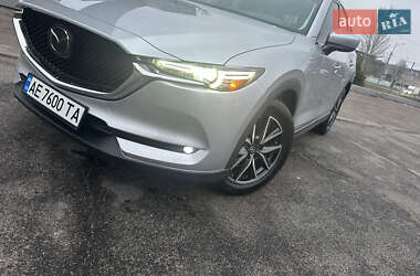 Позашляховик / Кросовер Mazda CX-5 2017 в 