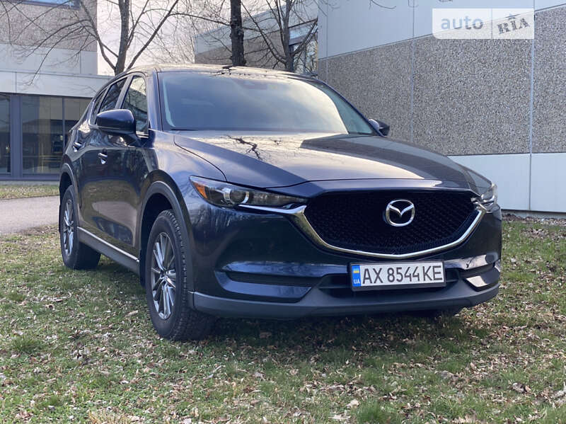 Внедорожник / Кроссовер Mazda CX-5 2017 в Киеве