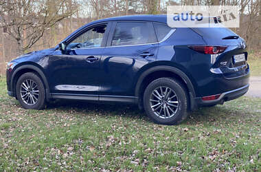 Внедорожник / Кроссовер Mazda CX-5 2017 в 