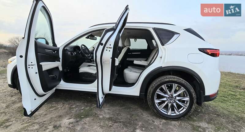 Позашляховик / Кросовер Mazda CX-5 2019 в Дніпрі