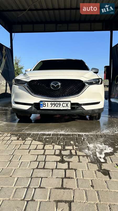 Внедорожник / Кроссовер Mazda CX-5 2018 в 
