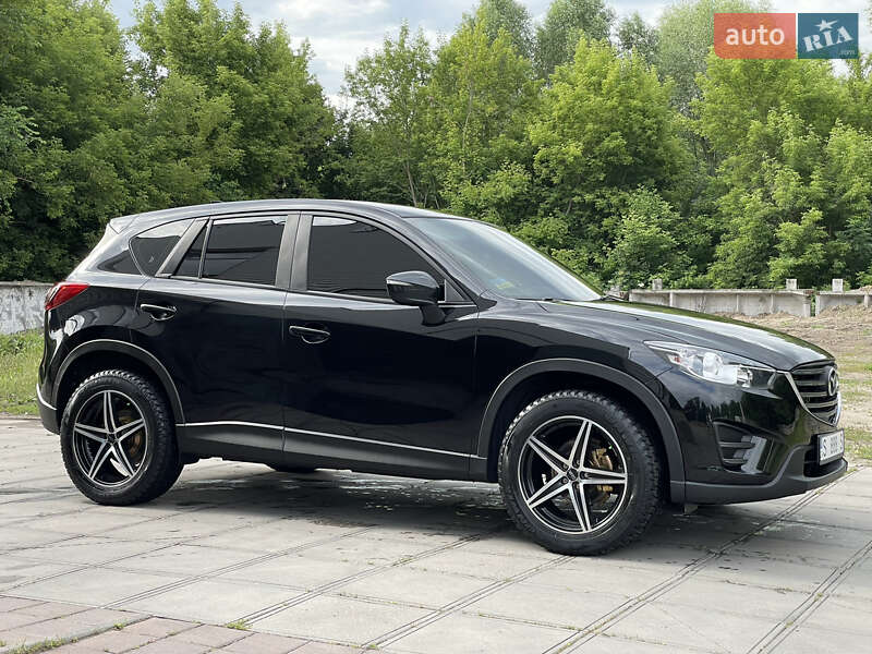 Позашляховик / Кросовер Mazda CX-5 2016 в 