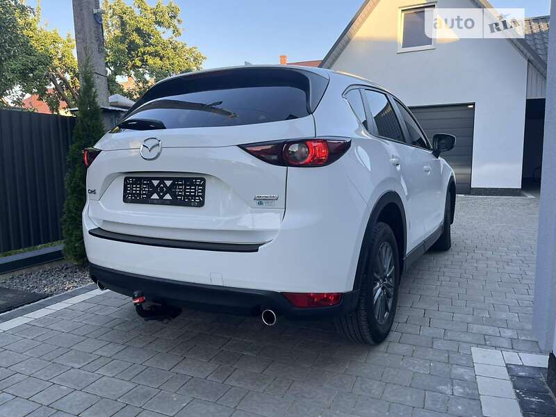 Внедорожник / Кроссовер Mazda CX-5 2017 в Дрогобыче