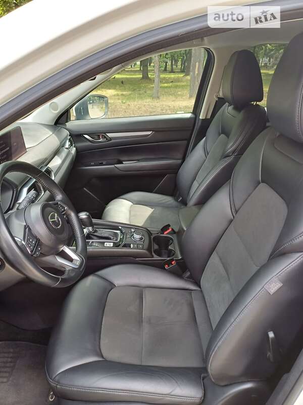 Внедорожник / Кроссовер Mazda CX-5 2020 в Першотравенске