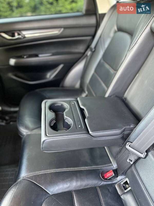 Внедорожник / Кроссовер Mazda CX-5 2018 в Староконстантинове
