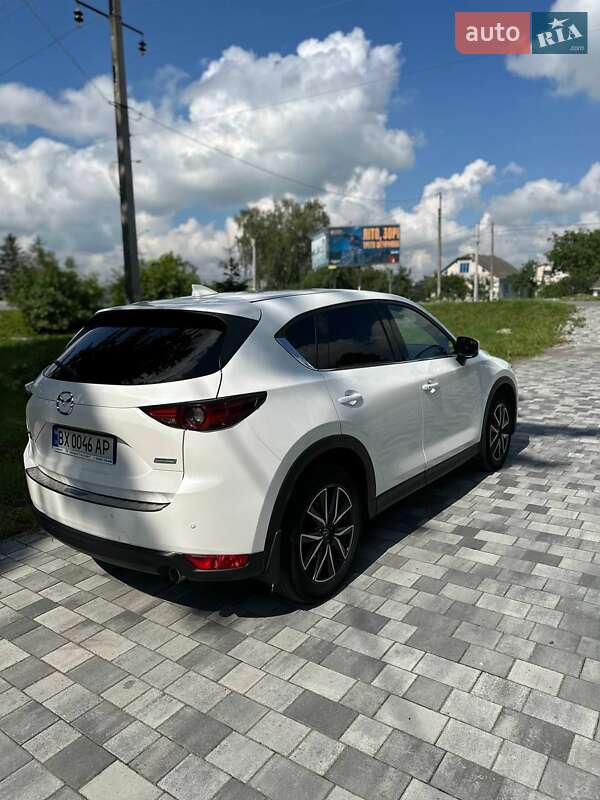 Внедорожник / Кроссовер Mazda CX-5 2018 в Староконстантинове