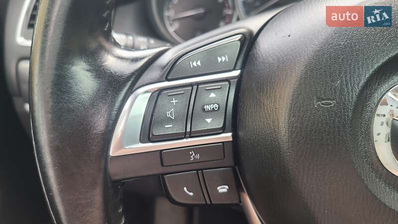 Внедорожник / Кроссовер Mazda CX-5 2016 в Вишневом фото 6 Внедорожник / Кроссовер Mazda CX-5 2016 в Вишневом