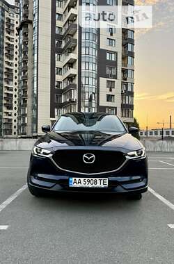 Внедорожник / Кроссовер Mazda CX-5 2017 в Киеве