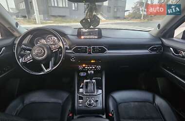 Позашляховик / Кросовер Mazda CX-5 2018 в 