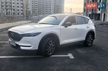 Позашляховик / Кросовер Mazda CX-5 2018 в 