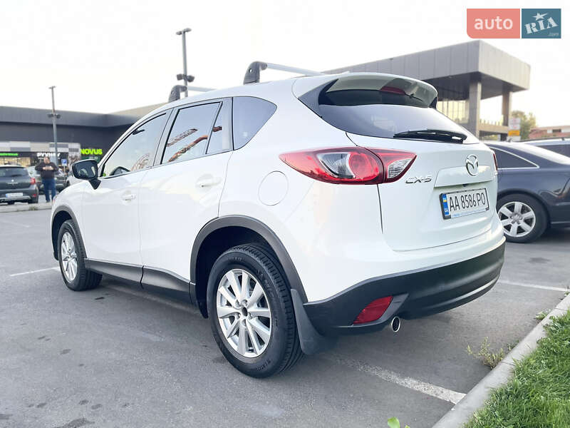 Позашляховик / Кросовер Mazda CX-5 2015 в Києві