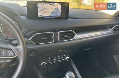 Позашляховик / Кросовер Mazda CX-5 2022 в 