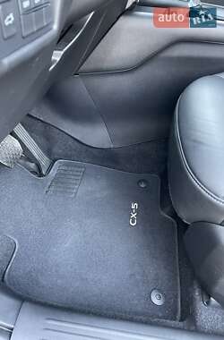 Позашляховик / Кросовер Mazda CX-5 2020 в 