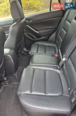 Позашляховик / Кросовер Mazda CX-5 2015 в 