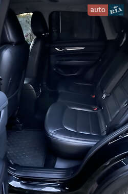 Внедорожник / Кроссовер Mazda CX-5 2018 в 